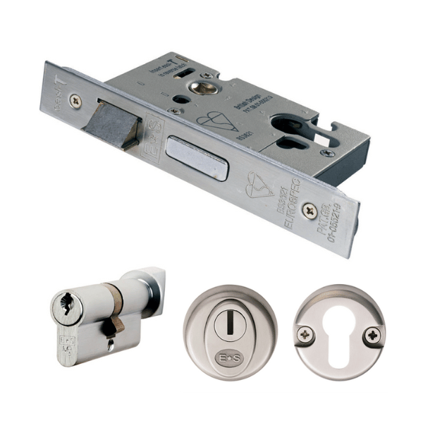 Cylinder turn sashlock
